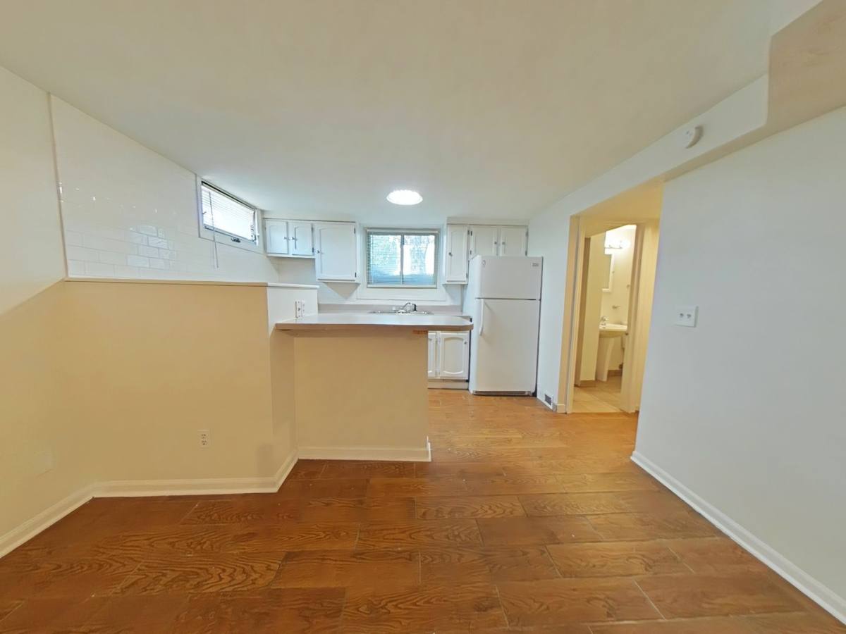 Apartment for rent at 2917 Jackson St, Omaha, NE 68105