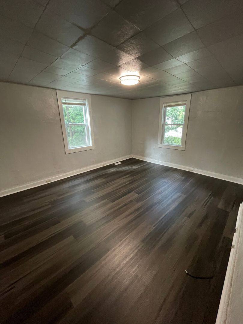 Apartment for rent at 209-211 Park Ave, Pittsburgh, PA 15202