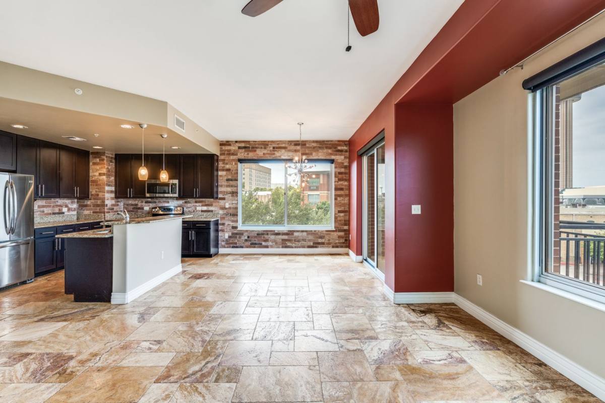 Condo for rent at 215 N Center St, San Antonio, TX 78202