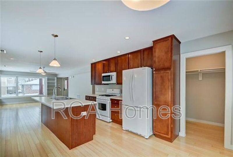 House for rent at 2013 Bellefontaine St, Indianapolis, IN 46202