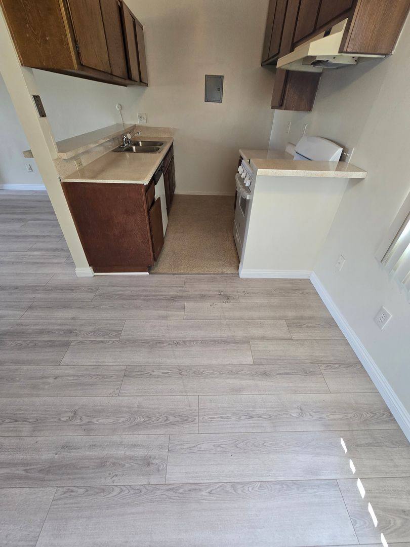 Apartment for rent at 1007 E Lomita Ave, Glendale, CA 91205
