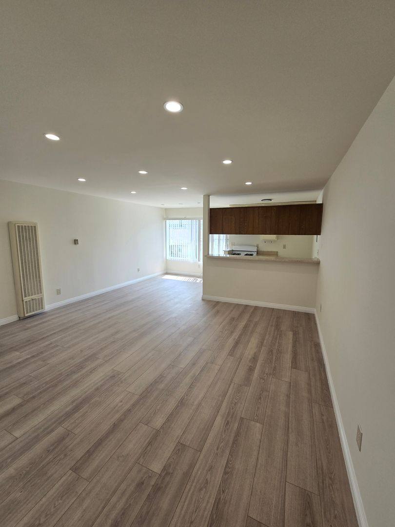 Apartment for rent at 1007 E Lomita Ave, Glendale, CA 91205