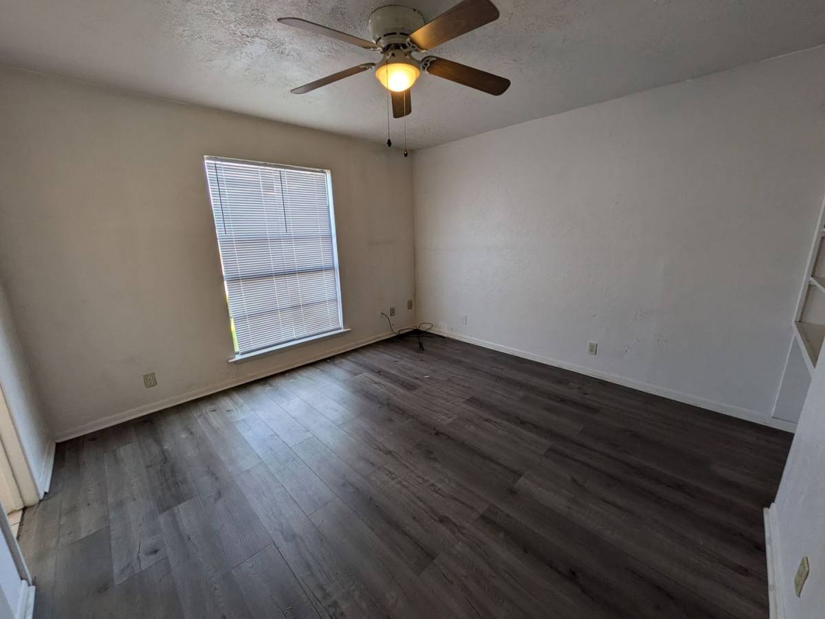 Apartment for rent at 4610 Maddox St, Beaumont, TX 77705