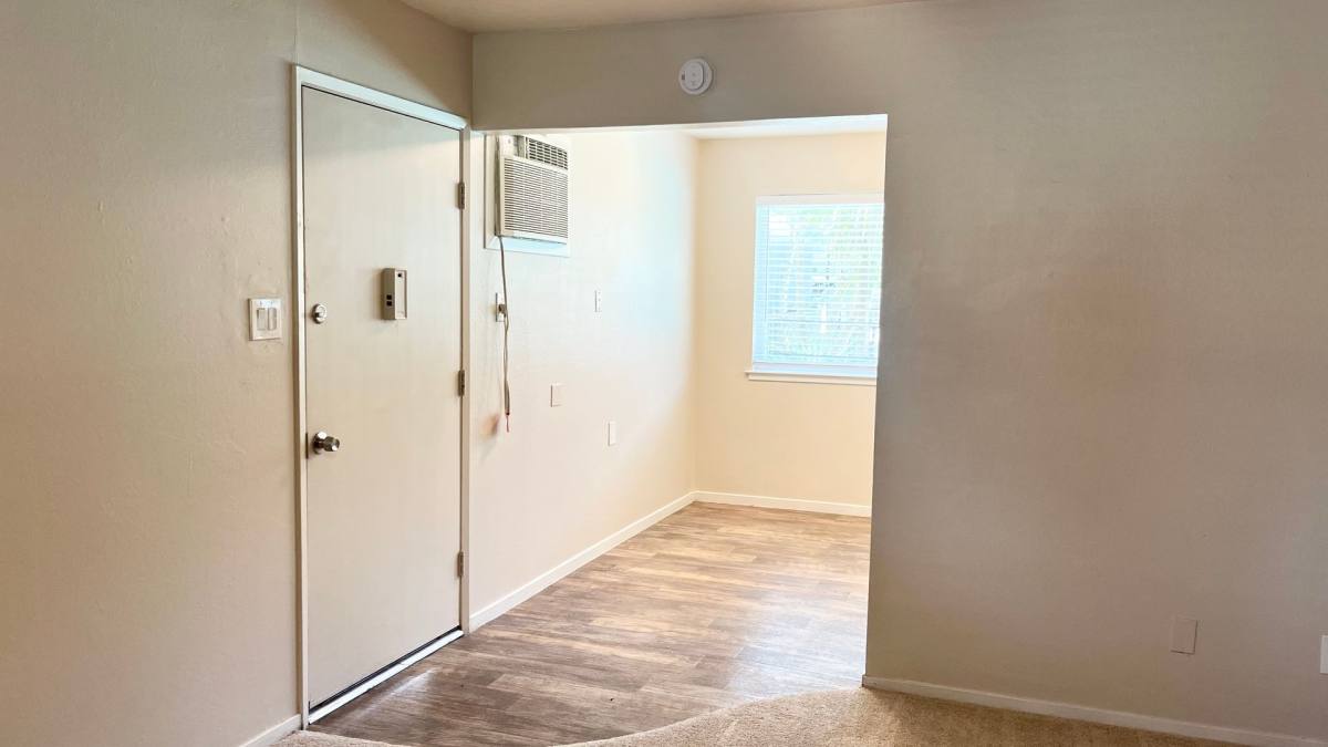 Apartment for rent at 5981 Lake Crest Way, Sacramento, CA 95822