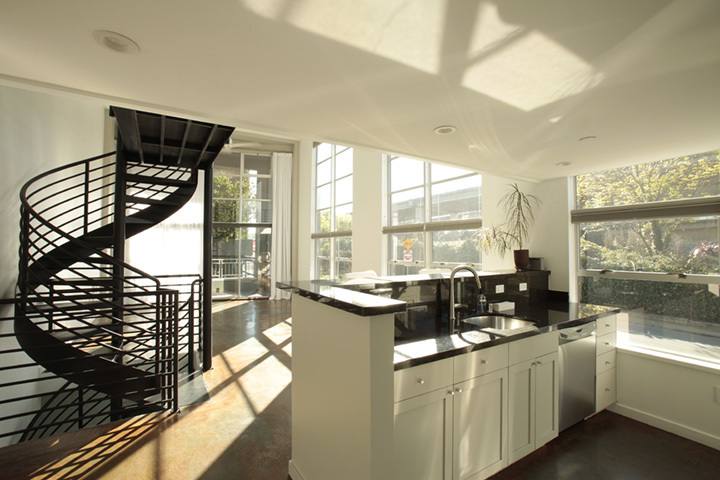 Apartment for rent at 1325 Indiana St #101, San Francisco, CA 94107