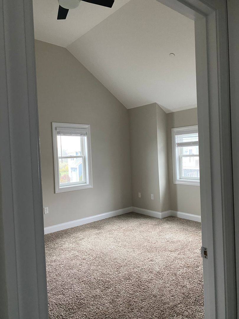 Apartment for rent at 1 Meadow Dr, Raynham, MA 02767