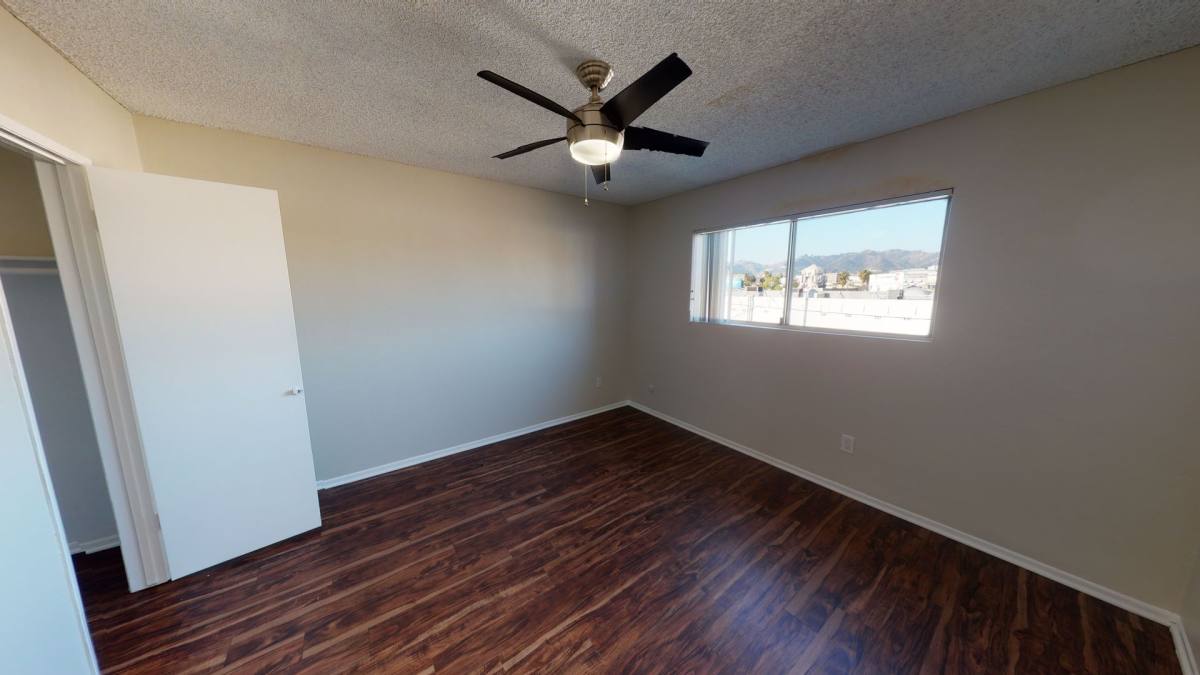 Apartment for rent at 625 N Sycamore Ave, Los Angeles, CA 90036