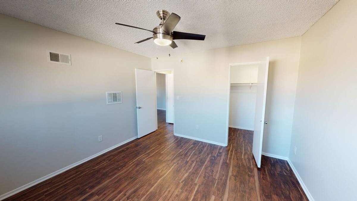 Apartment for rent at 625 N Sycamore Ave, Los Angeles, CA 90036