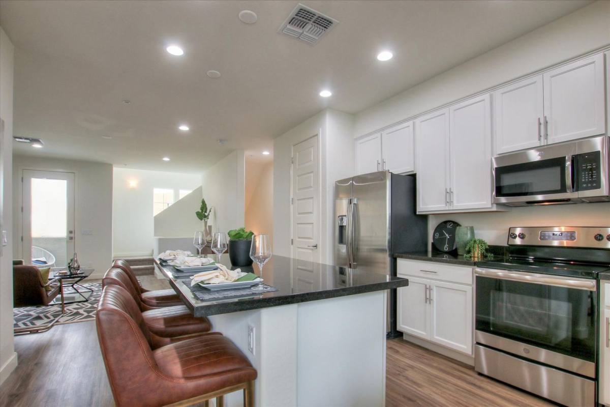 Apartment for rent at 818 E Roosevelt St, Phoenix, AZ 85006