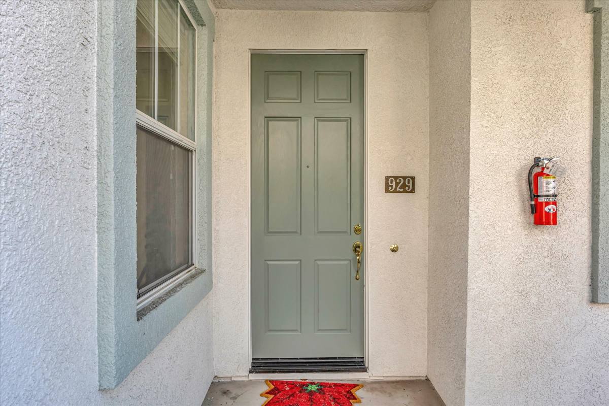 Townhouse for rent at 929 Monarch Circle, San Jose, CA 95138