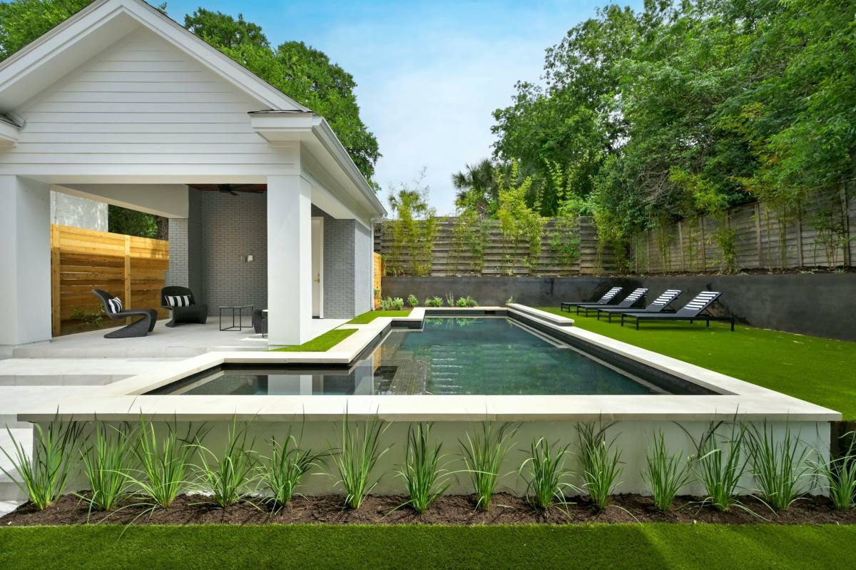 House for rent at 2400 Bridle Path, Austin, TX 78703