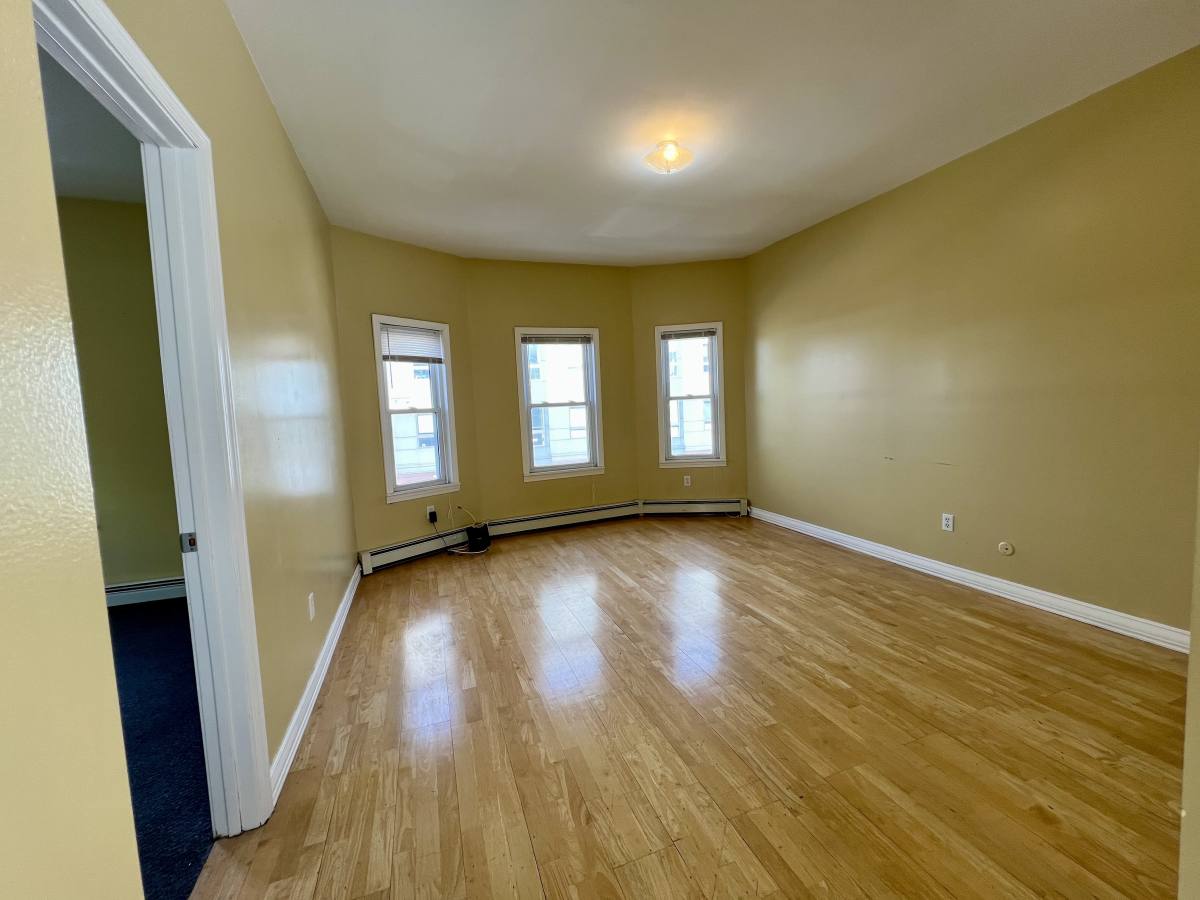 Apartment for rent at 1 Wyeth St #2, Malden, MA 02148