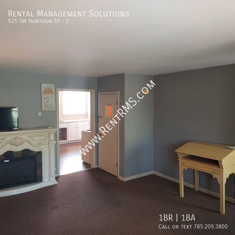 Apartment for rent at 925 SW Huntoon St #2, Topeka, KS 66604