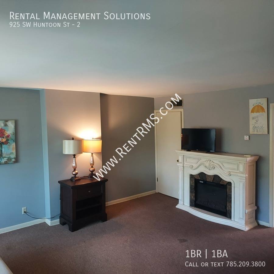 Apartment for rent at 925 SW Huntoon St #2, Topeka, KS 66604