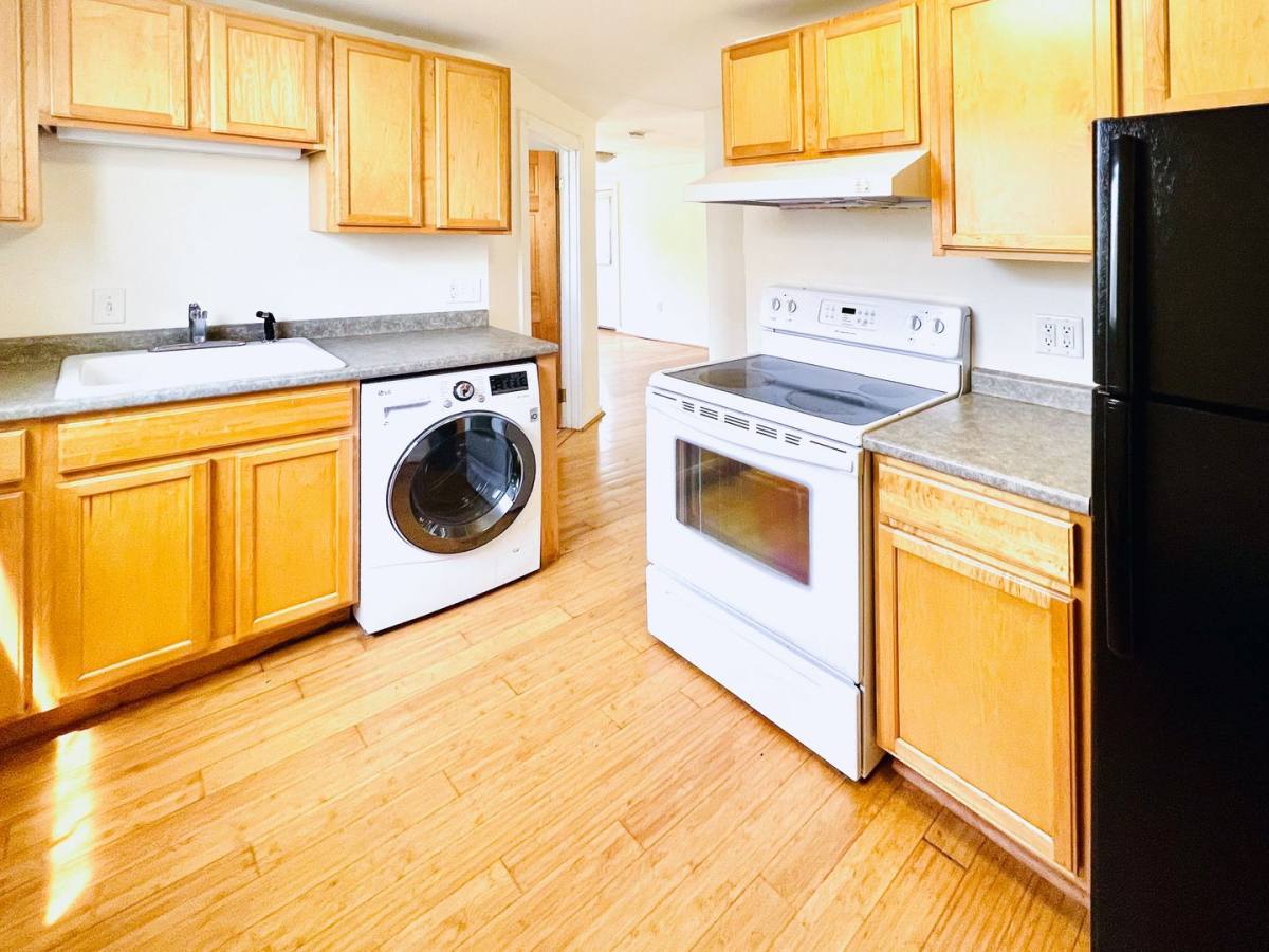 Apartment for rent at 116 Maple St, Burlington, VT 05401