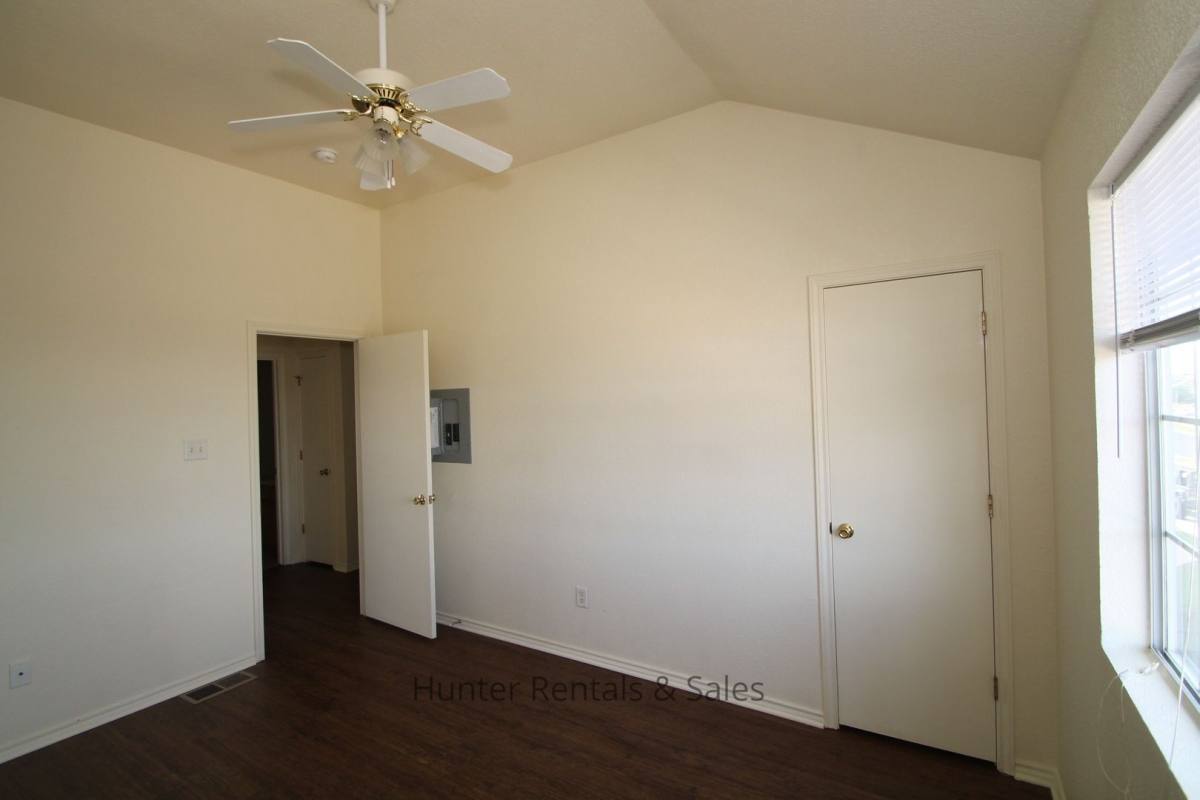 Townhouse for rent at 4000-C Gus Dr, Killeen, TX 76549