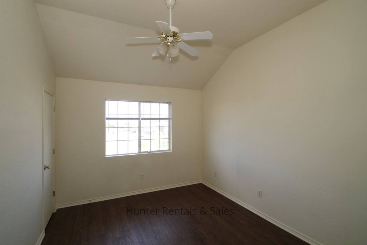 Townhouse for rent at 4000-C Gus Dr, Killeen, TX 76549