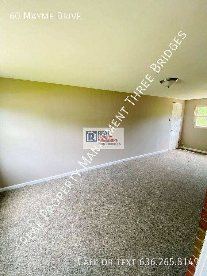 House for rent at 60 Mayme Dr, Saint Louis, MO 63135