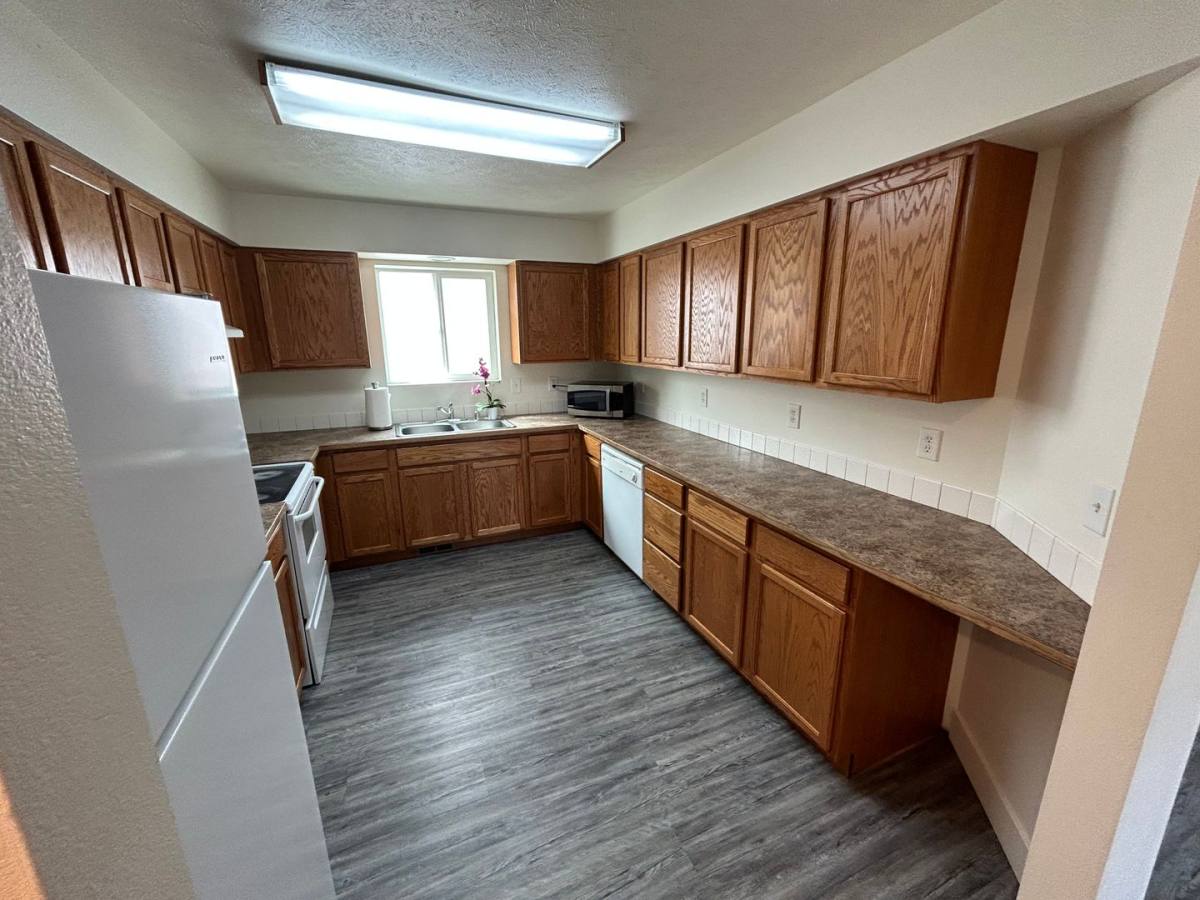 Apartment for rent at 803 E Mission Ave, Spokane, WA 99207