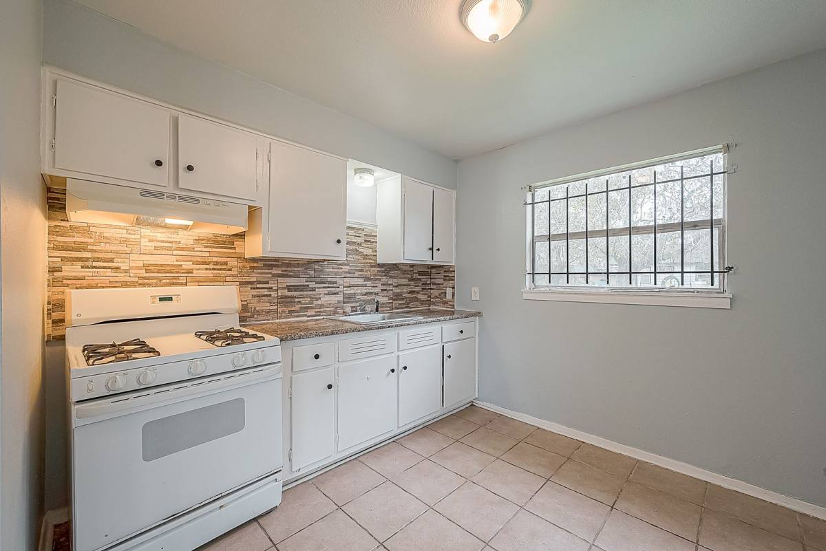 House for rent at 9302 Fairland Dr, Houston, TX 77051