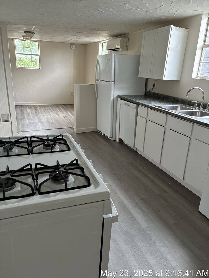 Apartment for rent at 517 Locust, Morgantown, WV 26505
