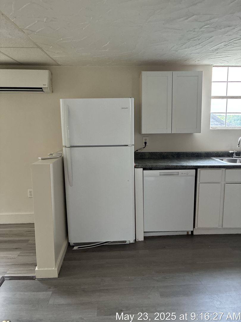 Apartment for rent at 517 Locust, Morgantown, WV 26505