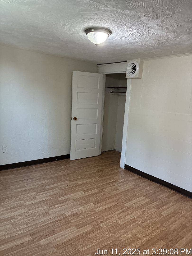 Apartment for rent at 521 Locust, Morgantown, WV 26505