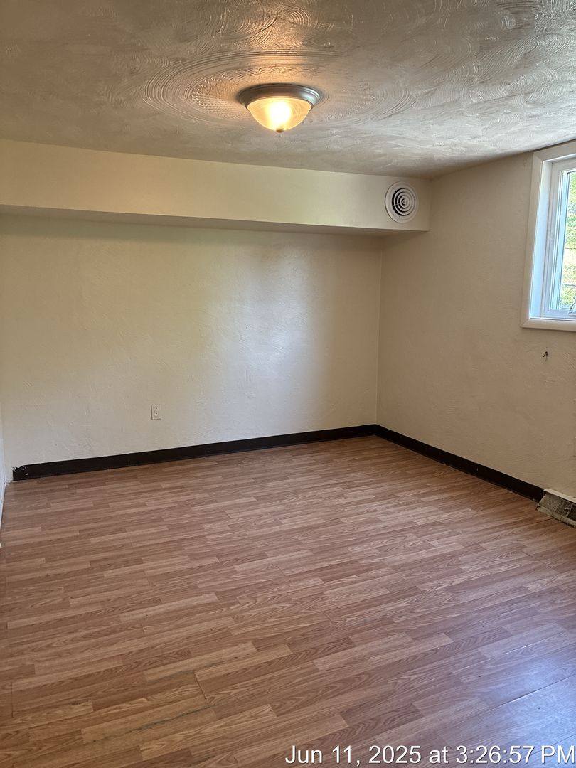 Apartment for rent at 521 Locust, Morgantown, WV 26505