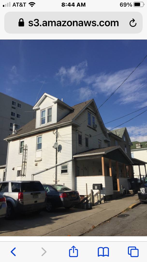 Apartment for rent at 533 Locust, Morgantown, WV 26505