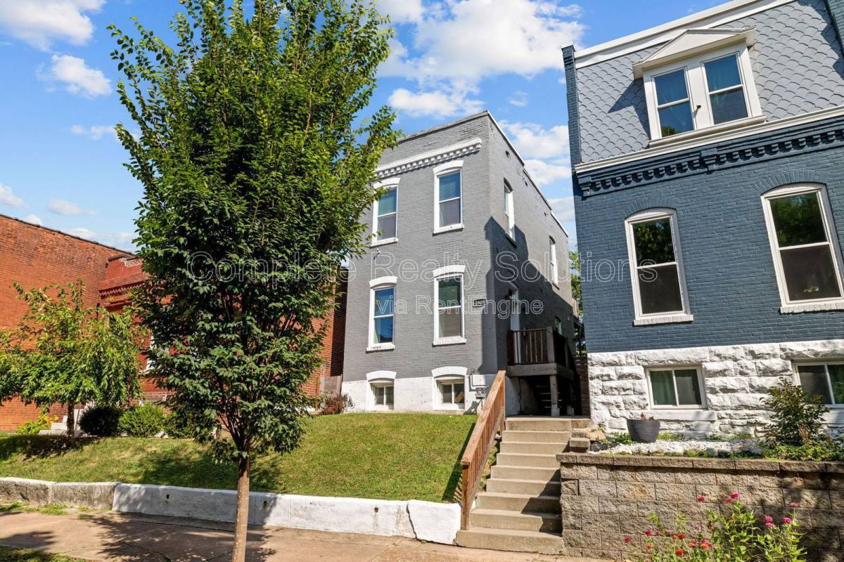 House for rent at 2908 Texas Ave, Saint Louis, MO 63118