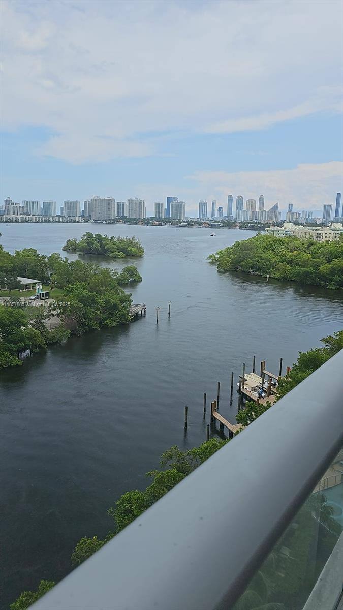 Apartment for rent at 16385 Biscayne Blvd, North Miami Beach, FL 33160