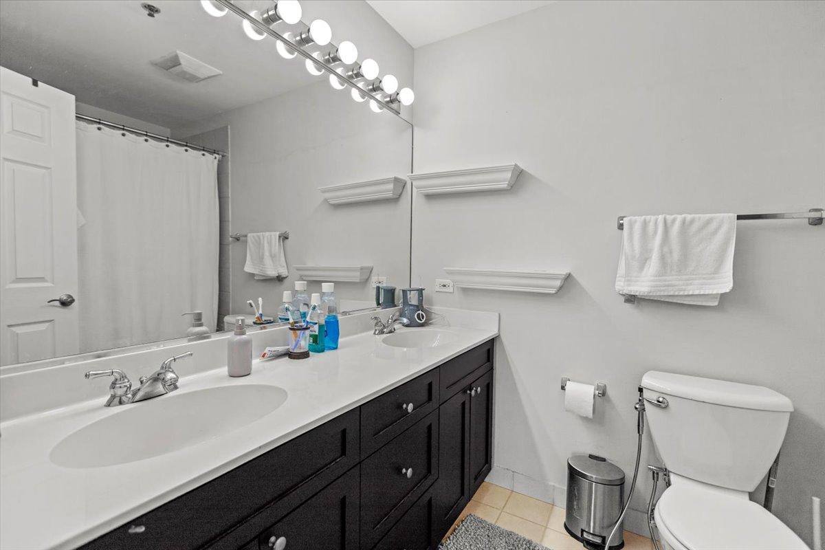 Apartment for rent at 1735 W Diversey Parkway #417, Chicago, IL 60614