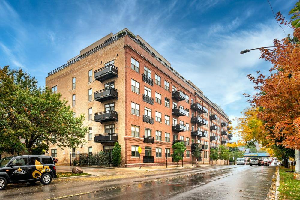 Apartment for rent at 1735 W Diversey Parkway #417, Chicago, IL 60614
