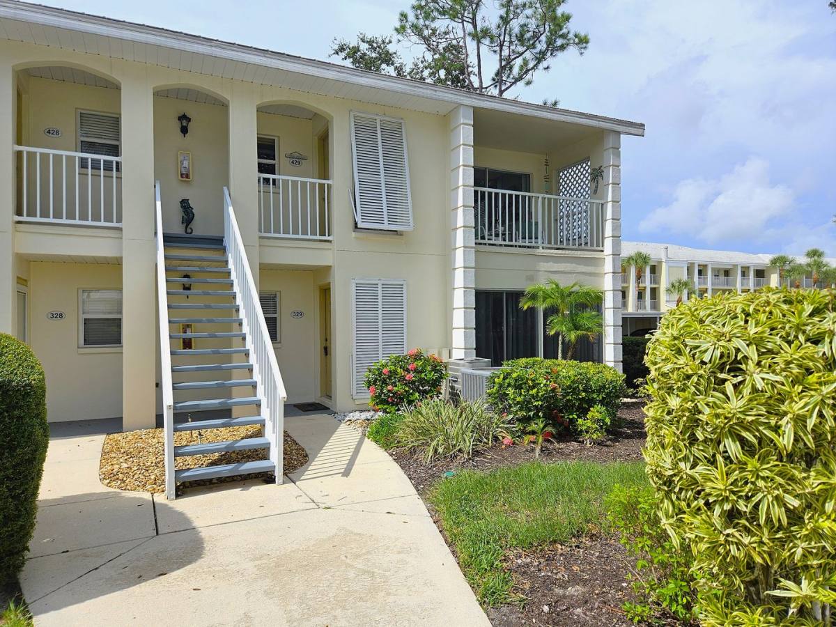 Condo for rent at 435 Cerromar Lane, Venice, FL 34293