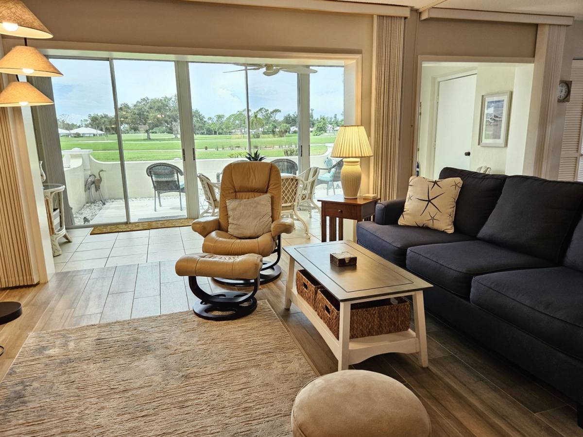 Condo for rent at 435 Cerromar Lane, Venice, FL 34293