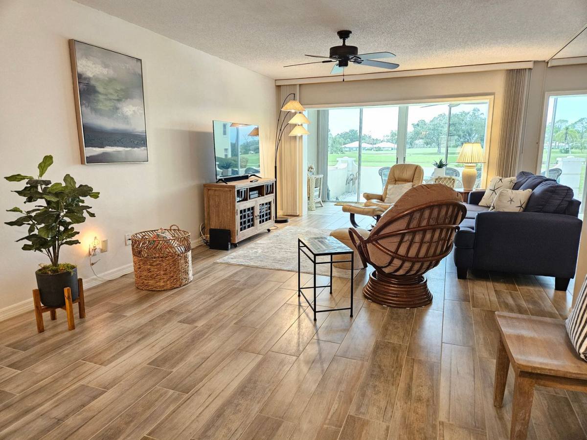Condo for rent at 435 Cerromar Lane, Venice, FL 34293