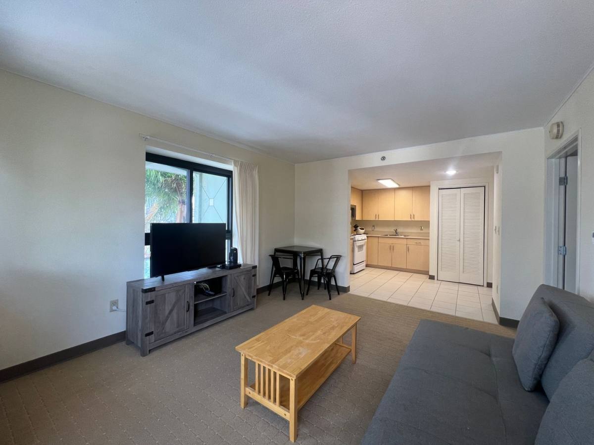 Apartment for rent at 2055 Ala Wai Blvd, Honolulu, HI 96815