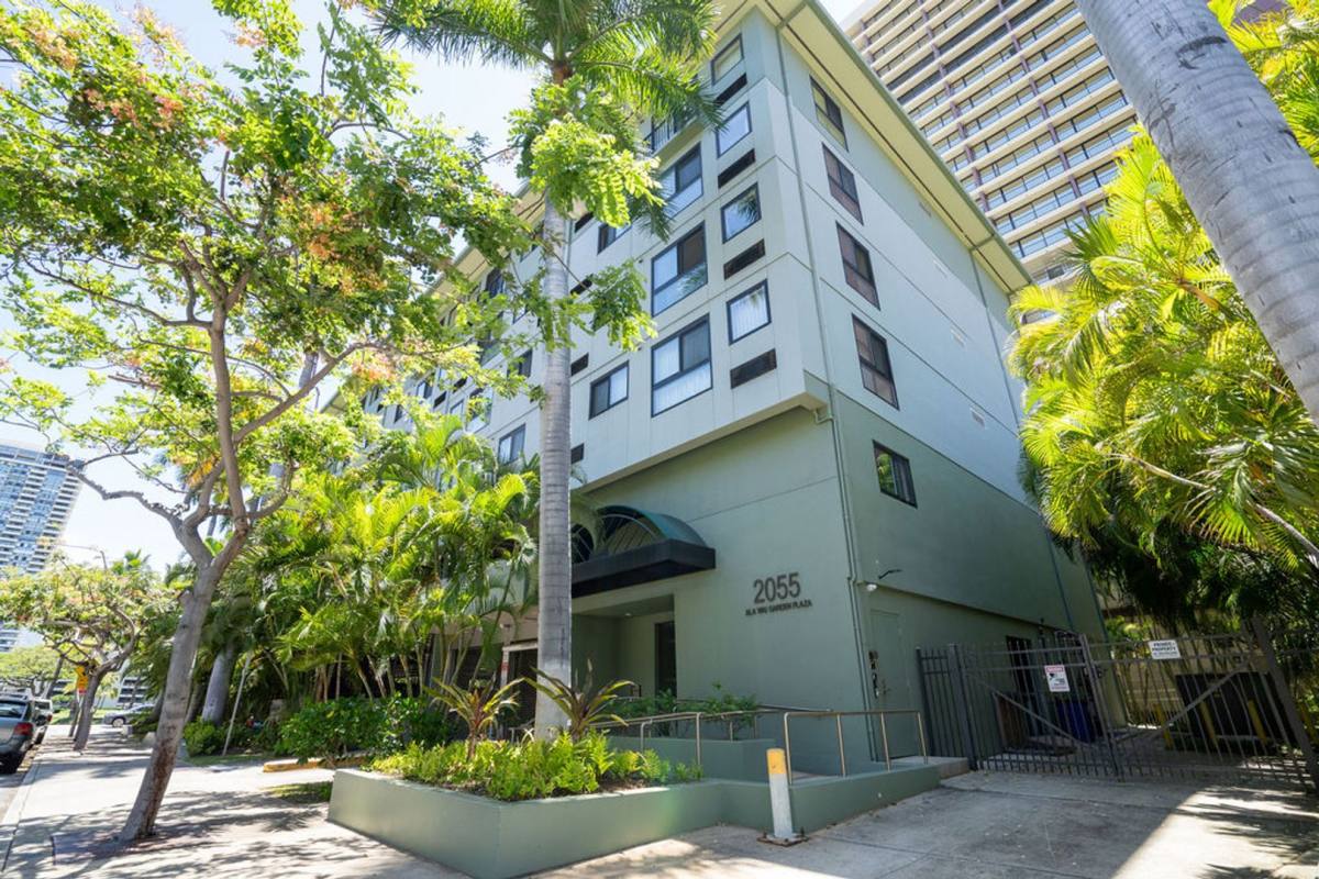 Apartment for rent at 2055 Ala Wai Blvd, Honolulu, HI 96815