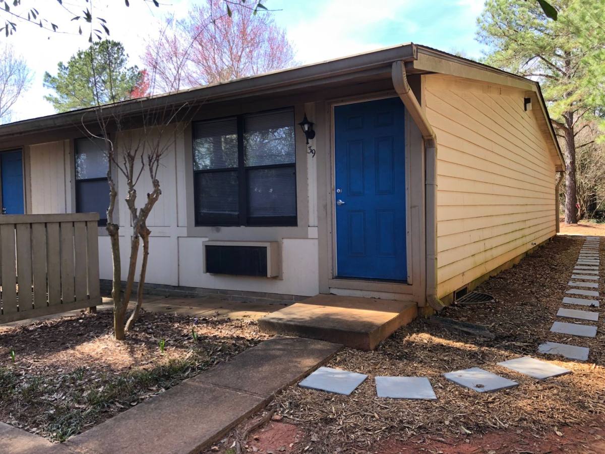 Apartment for rent at 1375 College Station Rd #39, Athens, GA 30605