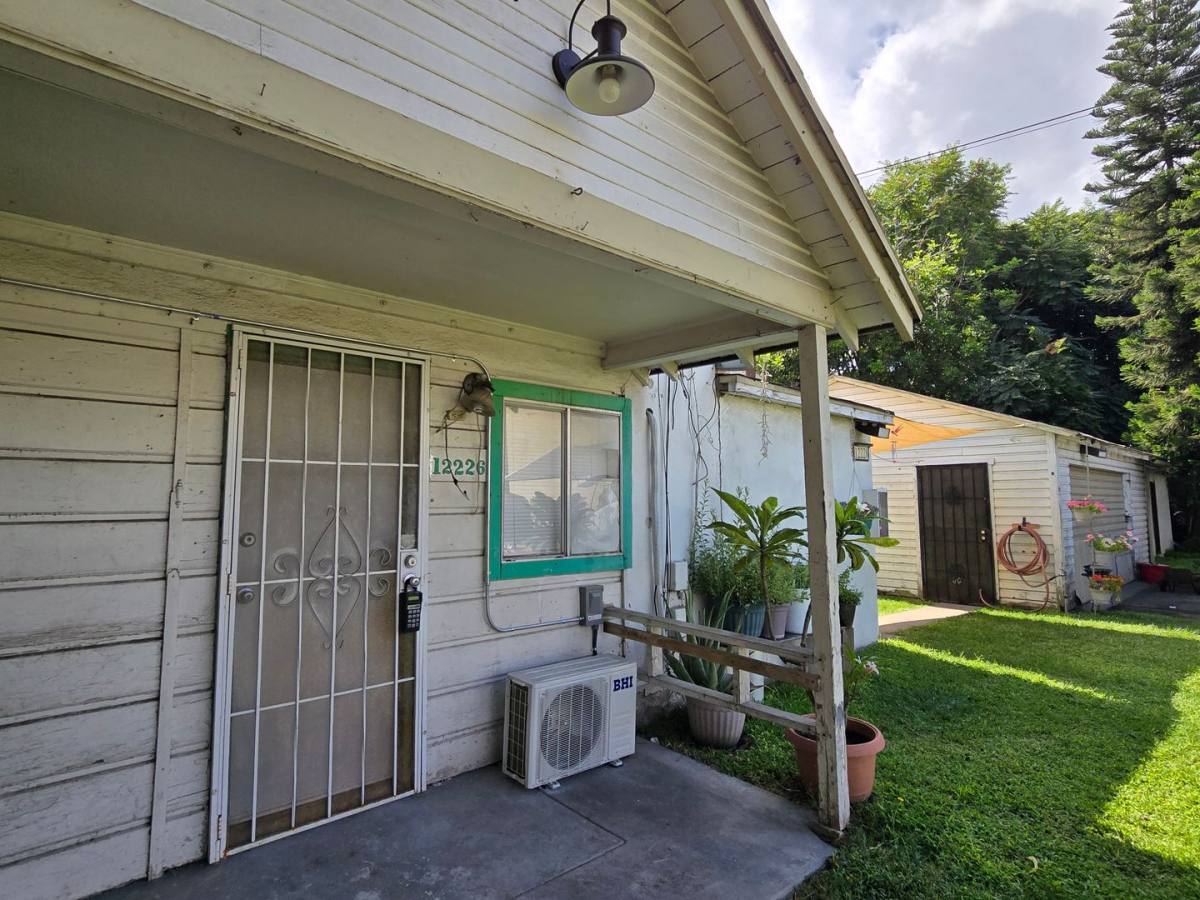 Apartment for rent at 12226-12238 Valley Bl, El Monte, CA 91732