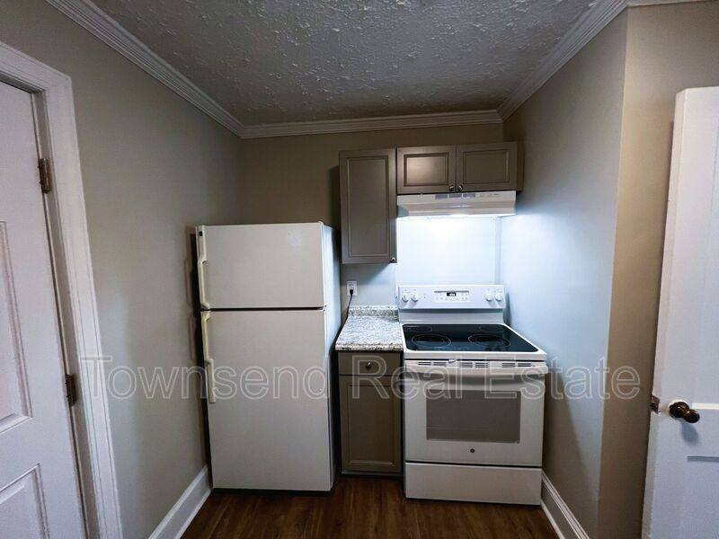 Apartment for rent at 217-4 N Virginia Ave, Fayetteville, NC 28305
