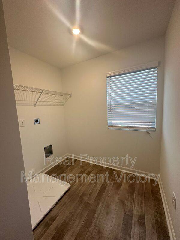 Townhouse for rent at 134 Marina Dr, Lincoln, AL 35096