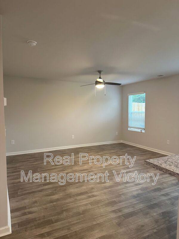Townhouse for rent at 134 Marina Dr, Lincoln, AL 35096