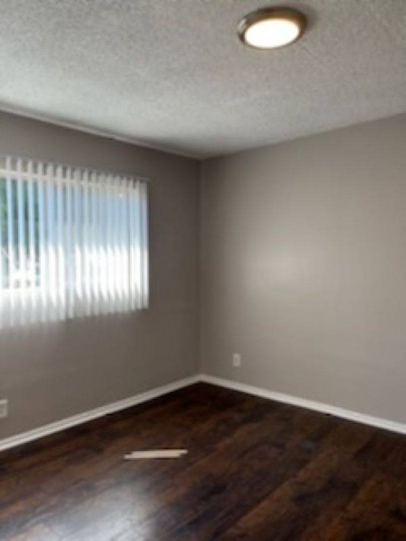 Apartment for rent at 4534 Pinafore St, Los Angeles, CA 90008