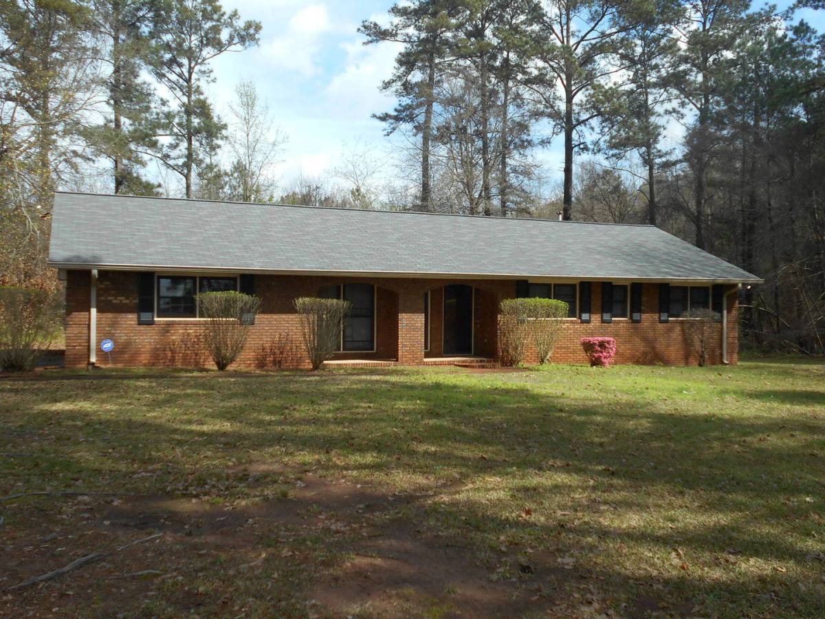 House for rent at 551 Racetrack Rd, McDonough, GA 30252