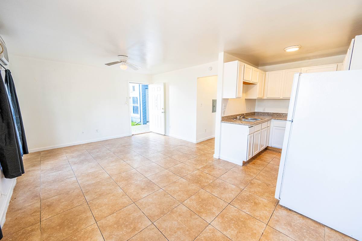 Apartment for rent at 3410 Fordham Rd, Dallas, TX 75216