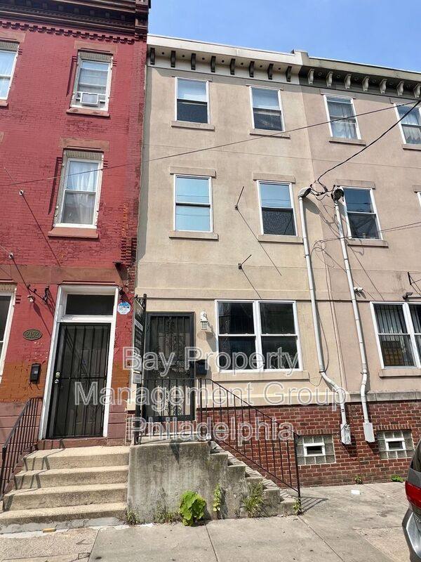 Townhouse for rent at 2154 N Carlisle St, Philadelphia, PA 19121
