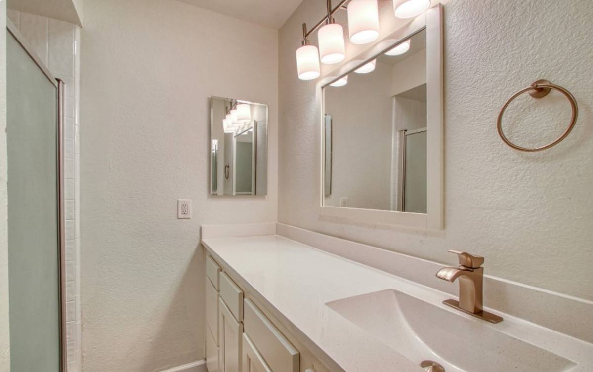 Apartment for rent at 301-417 W Ray Rd, Chandler, AZ 85225