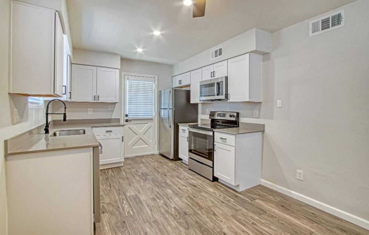 Apartment for rent at 301-417 W Ray Rd, Chandler, AZ 85225