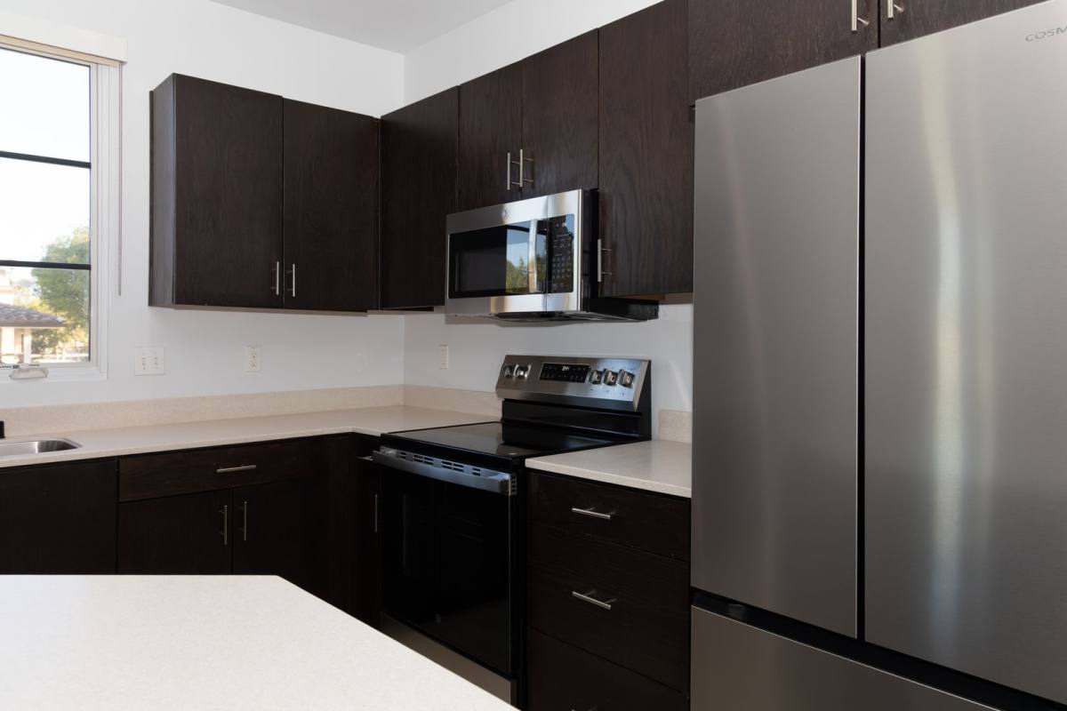 Apartment for rent at 72 W Santa Clara St, Ventura, CA 93001